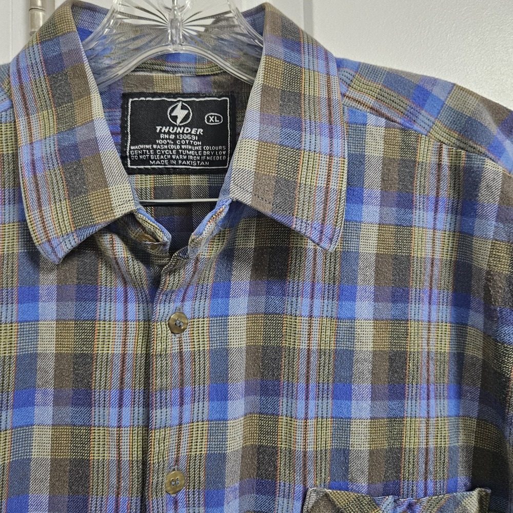 Thunder Men's XL Thick Blue Button Up Plaid Shirt Western Pockets‎ Logo Outdoor